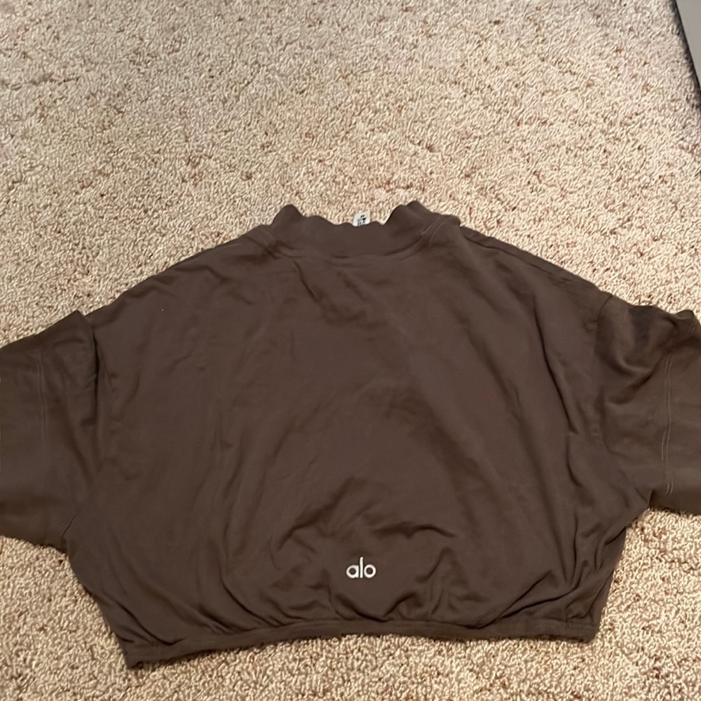 ALO OLIVE GREEN TOP